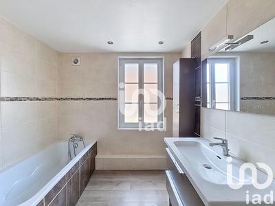 Maison - 139 m² - 7 pièces