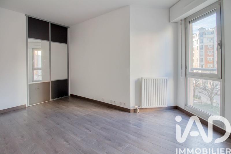 Appartement - 84 m² - 4 pièces