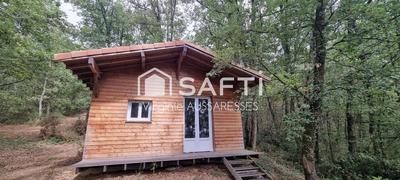 Local commercial - 100 m² - 12 pièces