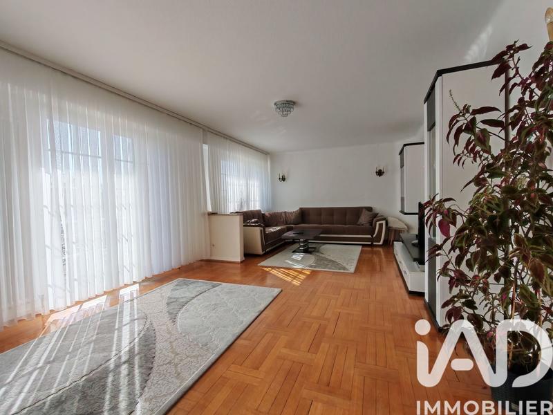 Maison - 135 m² - 5 pièces