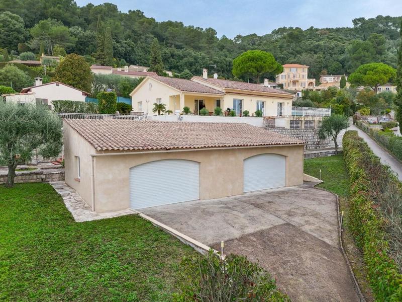 Maison - 192 m² - 4 pièces