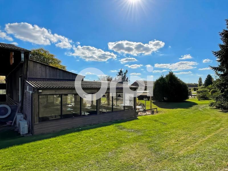 Maison - 230 m² - 7 pièces