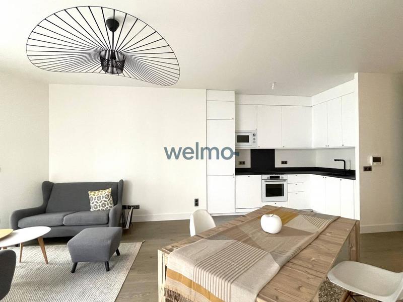 Appartement - 100 m² - 4 pièces