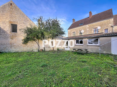 Maison - 588 m² - 10 pièces