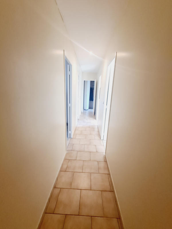 Villa - 85 m² - 5 pièces