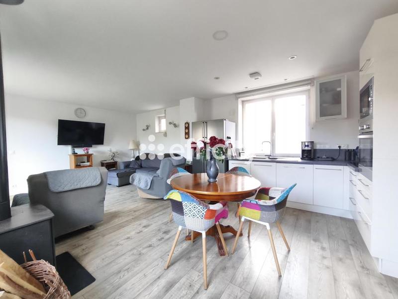 Maison - 176 m² - 9 pièces