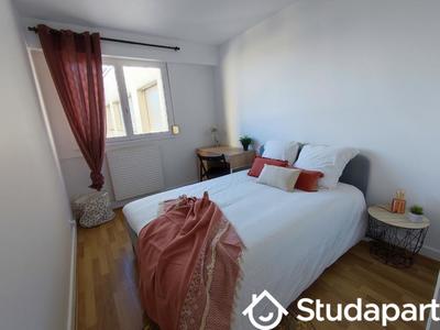 Chambre - 9 m² - 1 pièce