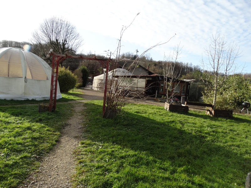 Fonds de commerce - Magasins - 350 m²