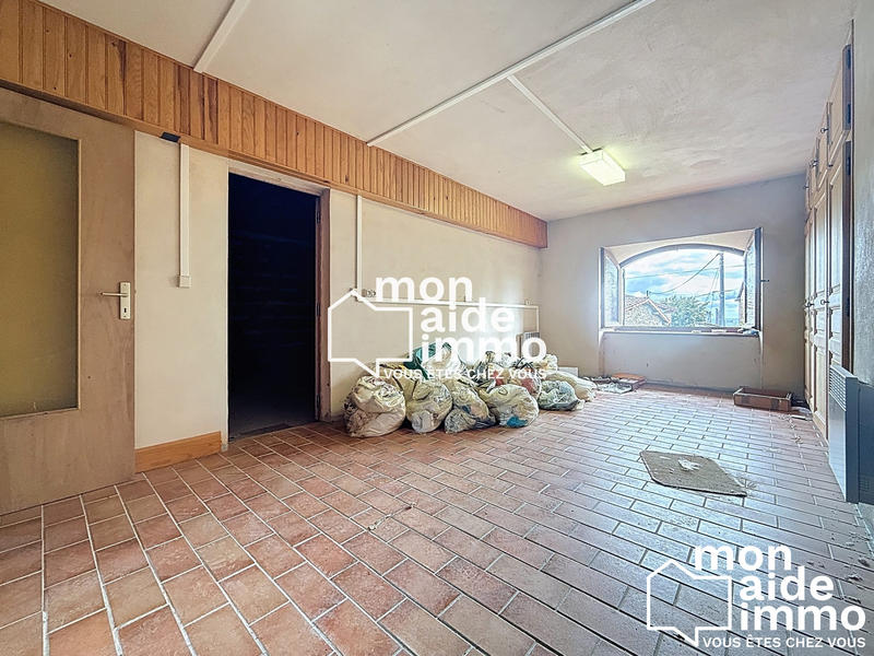 Maison - 355 m² - 10 pièces