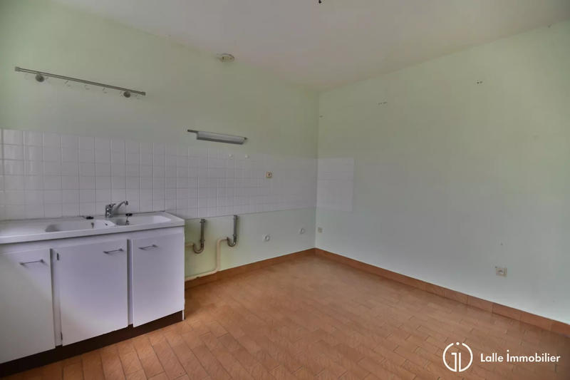 Local commercial - 286 m² - 9 pièces