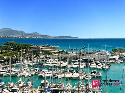 Appartement - 90 m² - 4 pièces