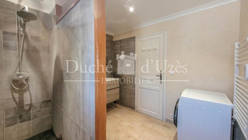 Maison - 195 m² - 9 pièces