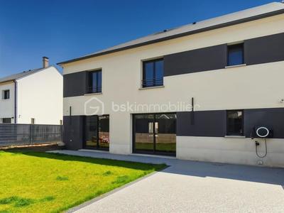 Maison - 159 m² - 6 pièces