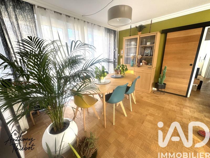 Appartement - 80 m² - 4 pièces