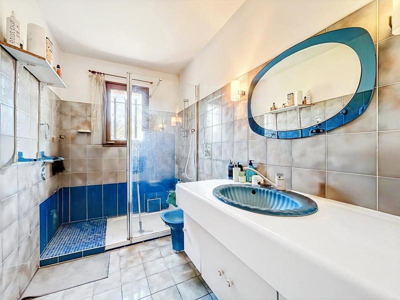 Maison - 185 m² - 7 pièces