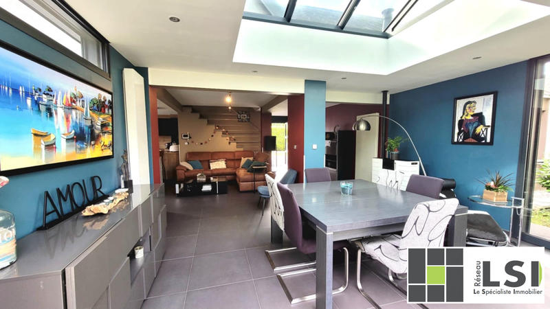 Maison contemporaine - 165 m² - 10 pièces