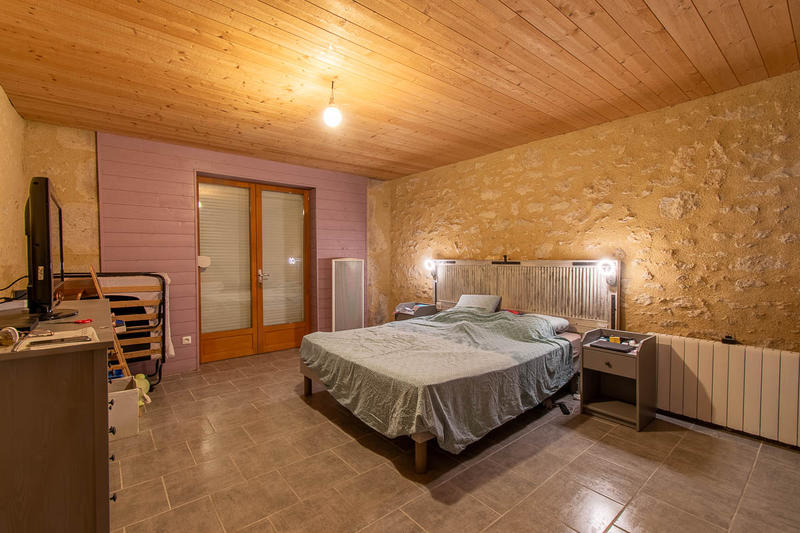 Maison - 160 m² - 7 pièces