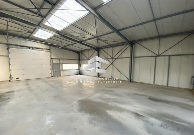 Local d'activités - 145 m²