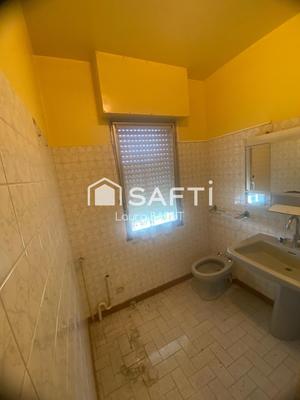 Maison - 181 m² - 6 pièces