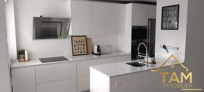 Appartement - 79 m² - 3 pièces