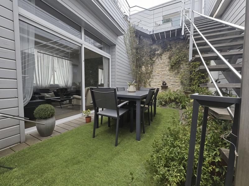 Maison - 198 m² - 7 pièces