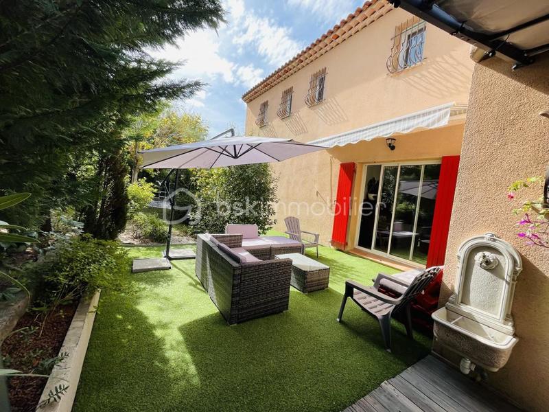 Maison - 187 m² - 5 pièces