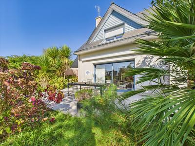 Maison contemporaine - 163 m² - 7 pièces