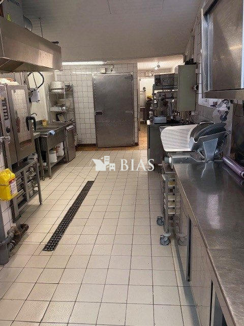 Fonds de commerce - Local commercial - 150 m²