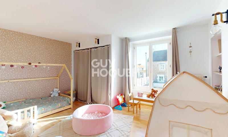 Maison - 180 m² - 6 pièces