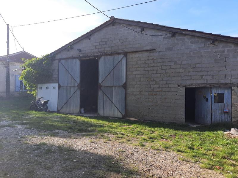 Maison - 261 m² - 7 pièces