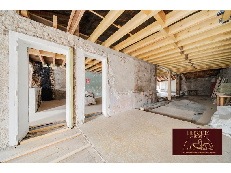 Maison de village - 230 m² - 2 pièces