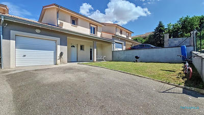 Maison - 87 m² - 5 pièces