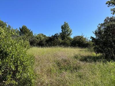 Terrain constructible - 3 070 m²
