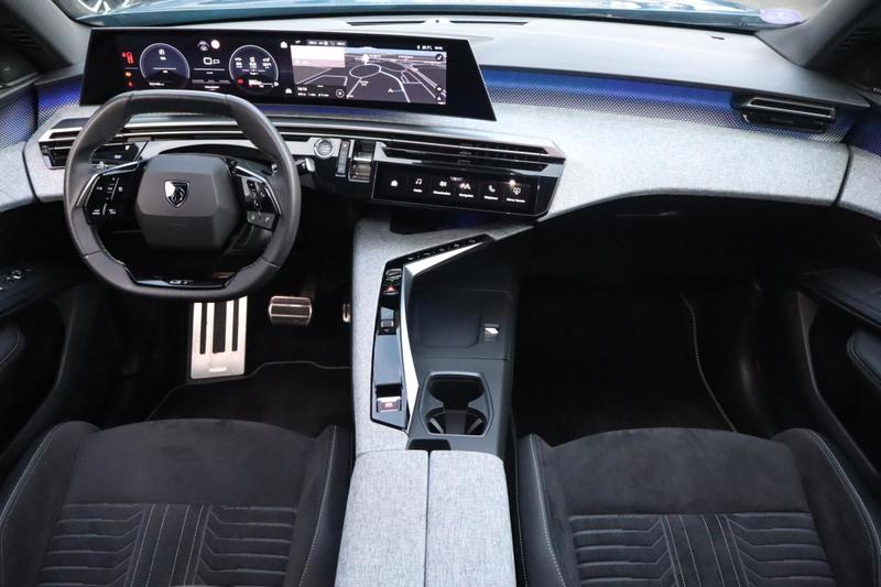 Peugeot 3008 Hybrid 136 e-Dcs6 Gt