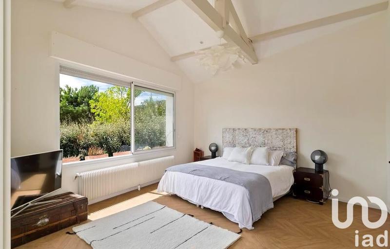 Maison - 263 m² - 8 pièces