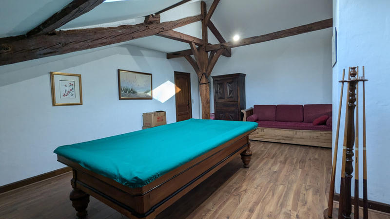 Maison - 373 m² - 12 pièces