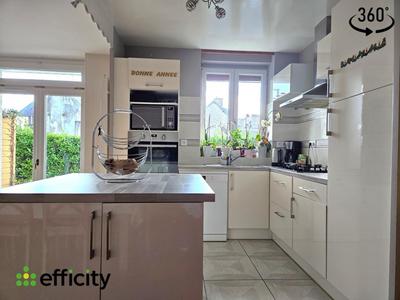 Maison - 253 m² - 15 pièces