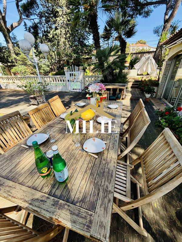 Maison ancienne - 260 m² - 11 pièces