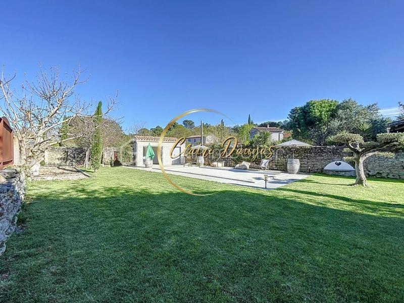 Maison en pierre - 250 m² - 6 pièces