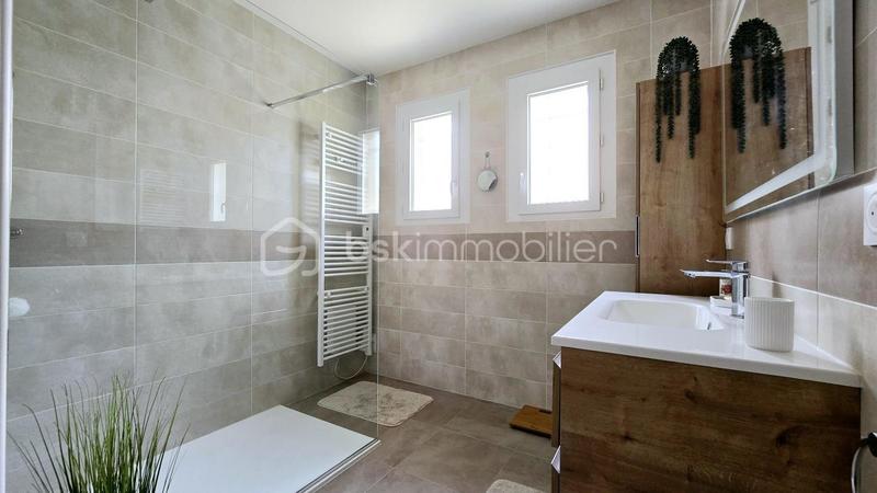 Maison - 106 m² - 4 pièces