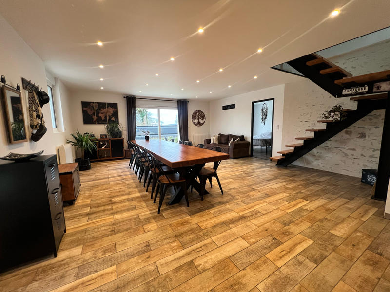 Maison - 100 m² - 6 pièces