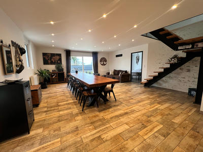 Maison - 100 m² - 6 pièces