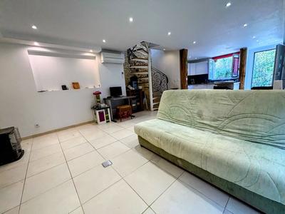 Maison - 95 m² - 4 pièces