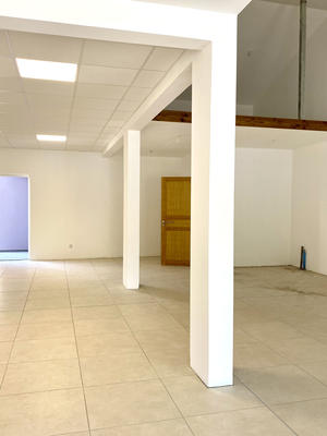 Local commercial - 231 m²
