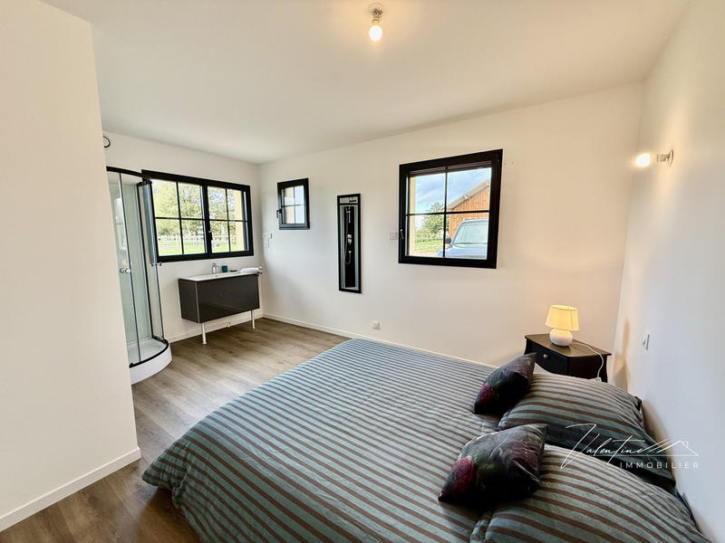 Maison - 277 m² - 8 pièces