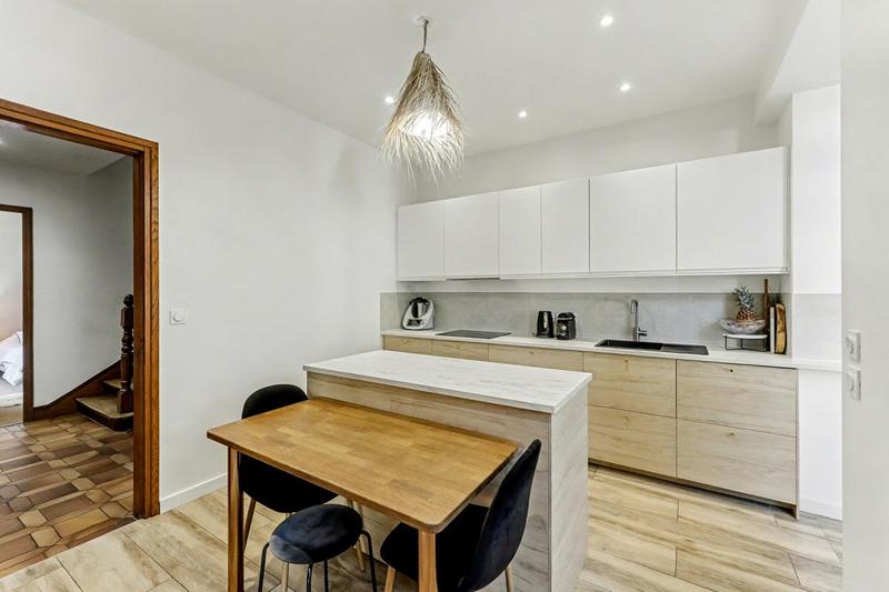 Maison - 152 m² - 7 pièces