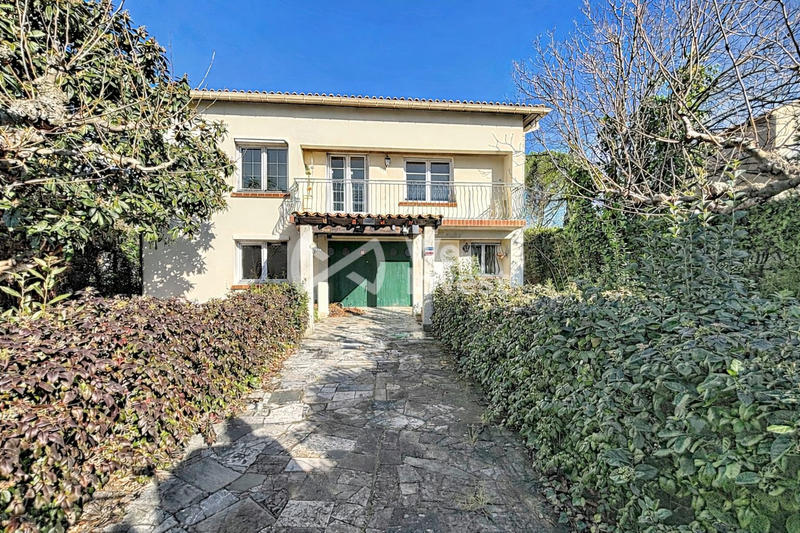 Maison ancienne - 169 m² - 6 pièces