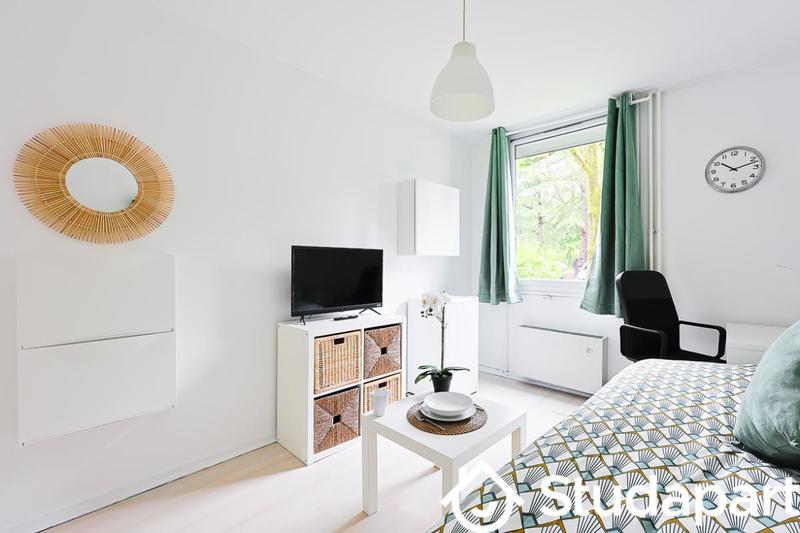 Chambre - 10 m² - 1 pièce