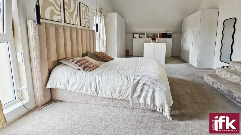 Maison - 193 m² - 6 pièces