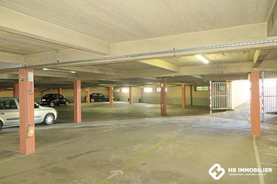 Parking - 13 m²